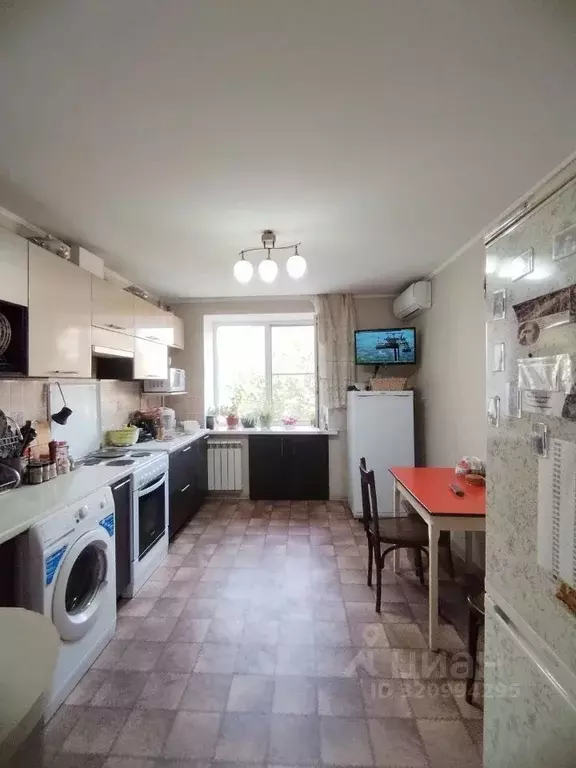3-к кв. Волгоградская область, Волгоград пос. Ангарский, ул. ... - Фото 0