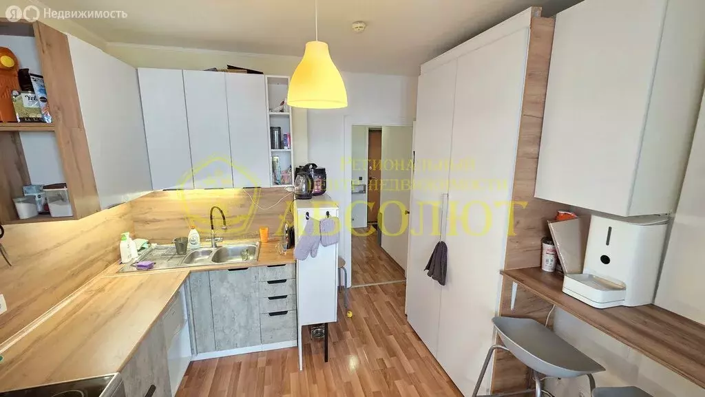 1-комнатная квартира: Екатеринбург, Парниковая улица, 8 (36.9 м) - Фото 1