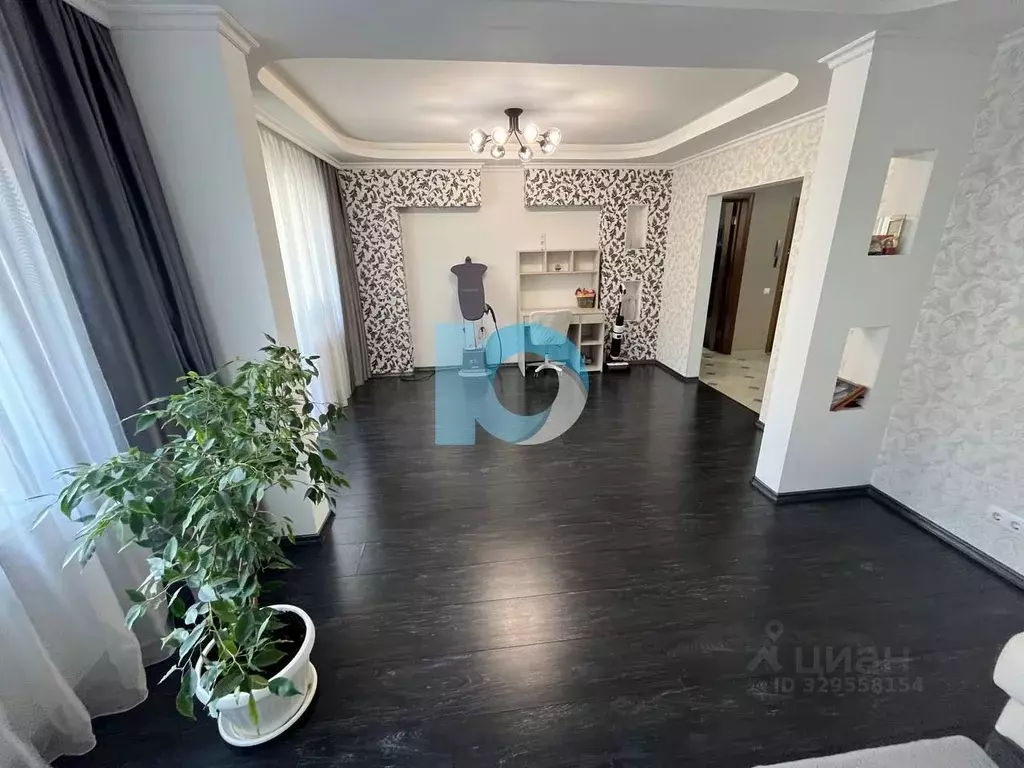 3-к кв. Брянская область, Брянск ул. Брянского Фронта, 28к1 (86.2 м) - Фото 2