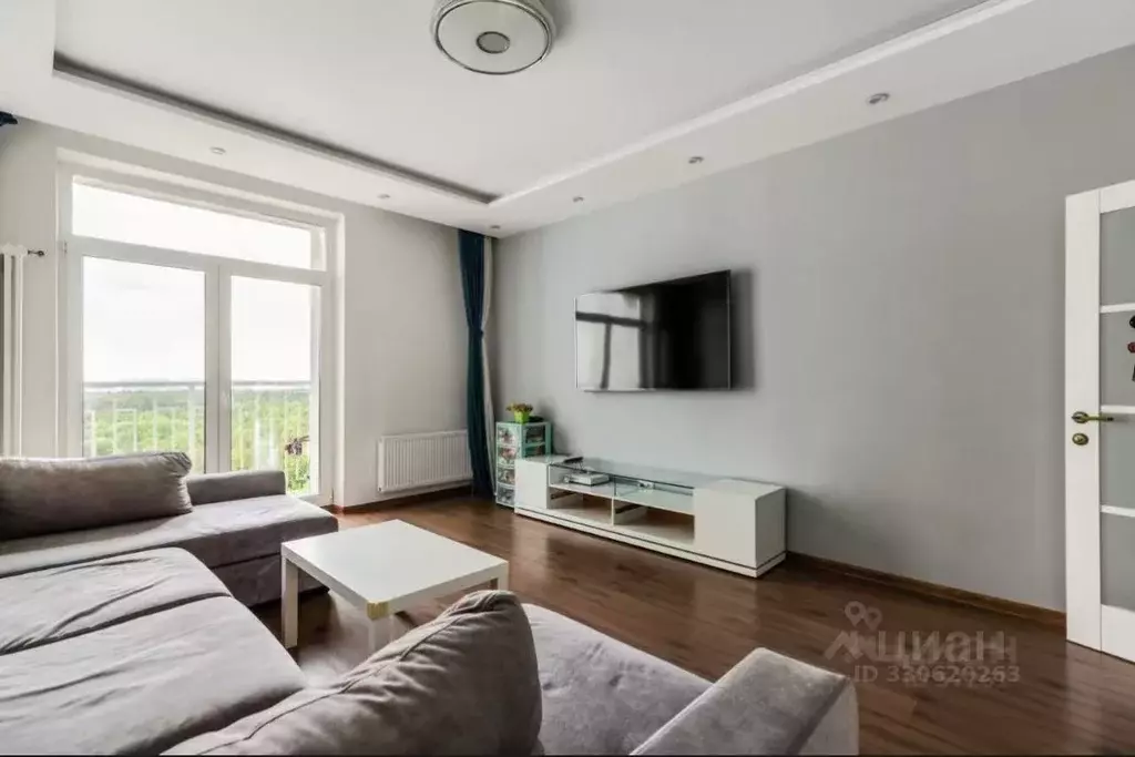 3-к кв. Москва Рублевское ш., 70к6 (92.5 м) - Фото 1