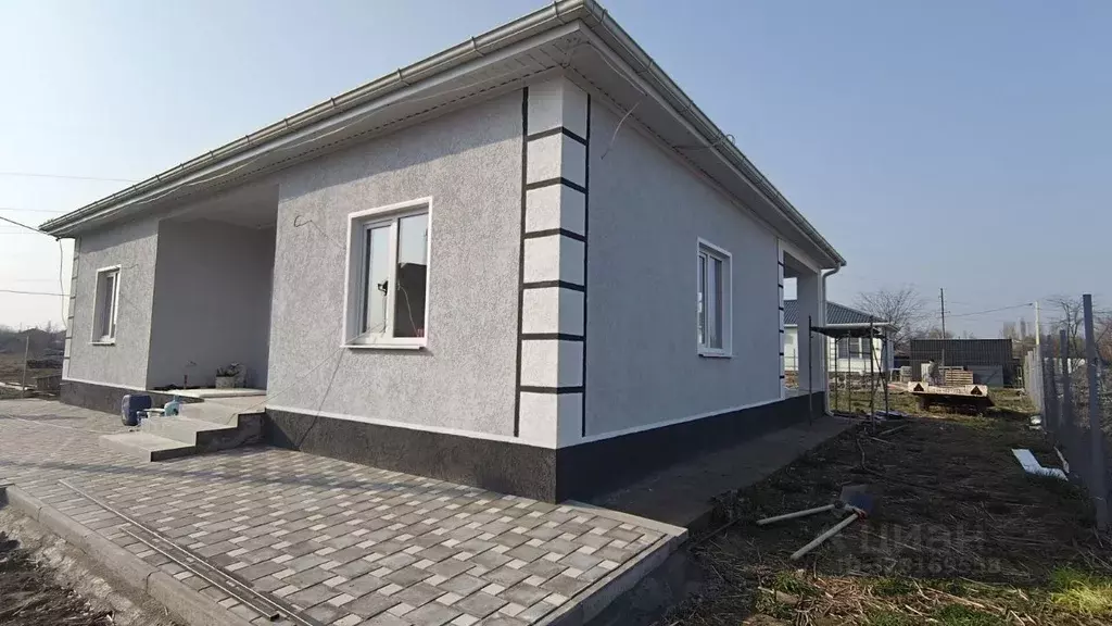 Дом в Краснодарский край, Темрюк ул. Бувина, 279/1 (88 м) - Фото 1