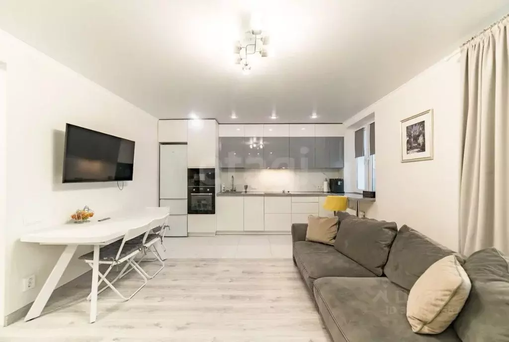 3-к кв. Татарстан, Лаишевский район, Столбищенское с/пос, с. Усады ул. ... - Фото 1