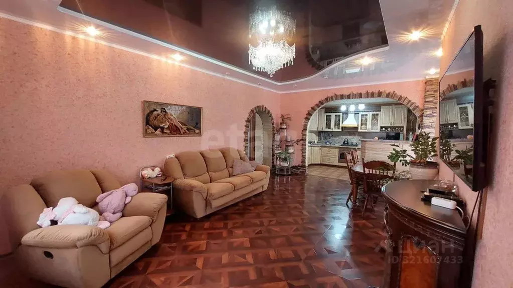 Дом в Белгородская область, Строитель Яковлевский городской округ, ул. ... - Фото 1