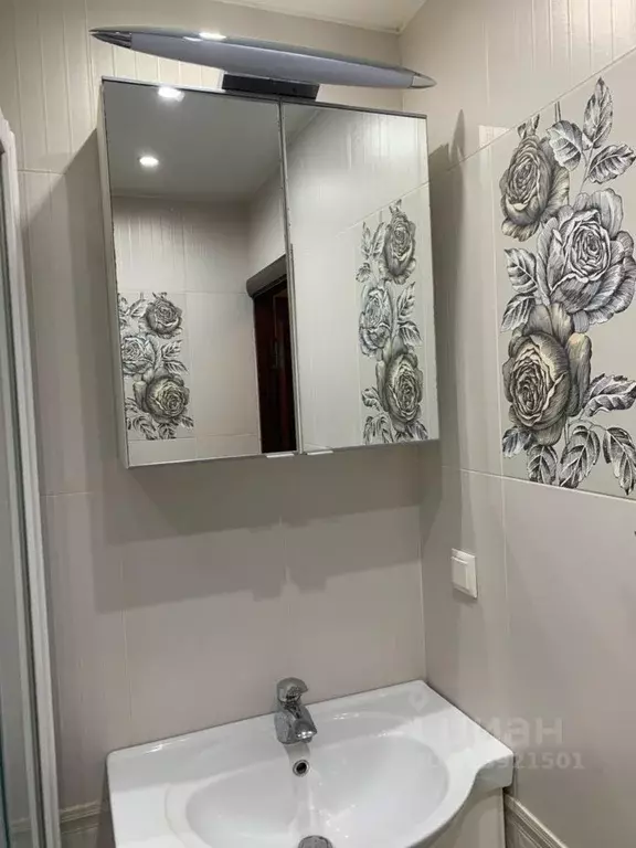 1-к кв. Омская область, Омск Омская ул., 111 (39.0 м) - Фото 2