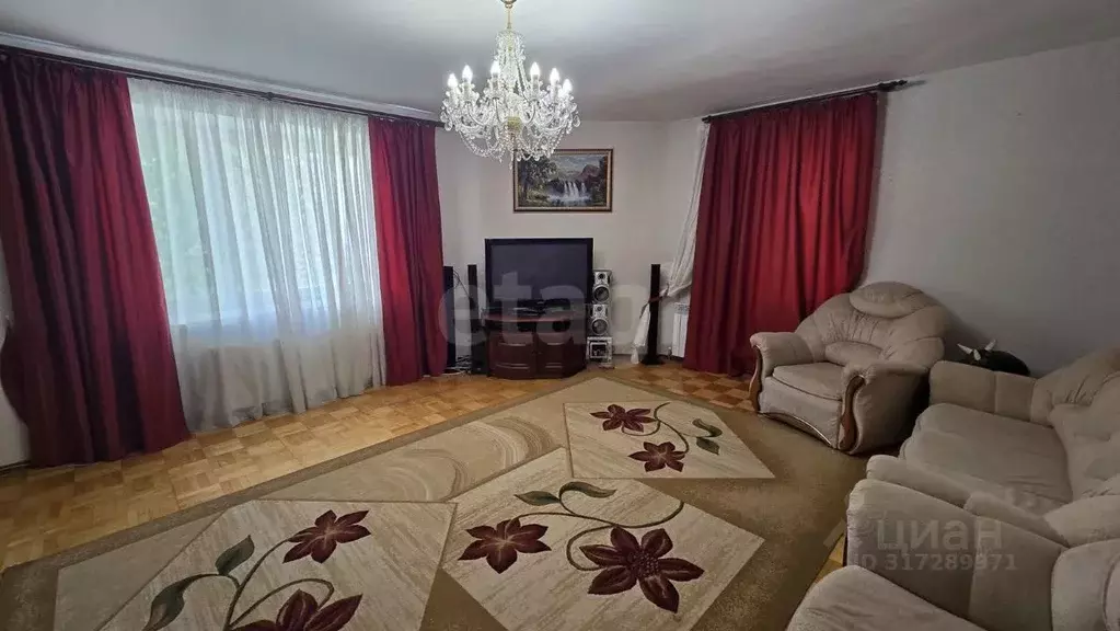3-к кв. Смоленская область, Смоленск ул. Кирова, 30А (117.1 м) - Фото 0