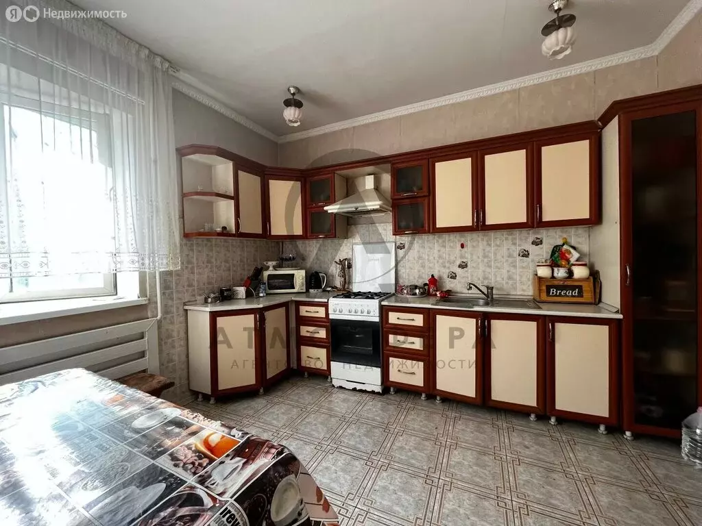 Дом в Апшеронск, улица Мищенко (79.8 м) - Фото 1