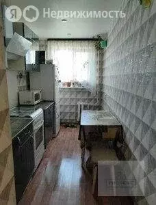 3-комнатная квартира: Магнитогорск, улица Ворошилова, 12 (65 м) - Фото 1