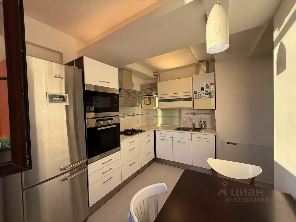 3-к кв. Краснодарский край, Сочи Светлана мкр, ул. Учительская, 18В ... - Фото 1