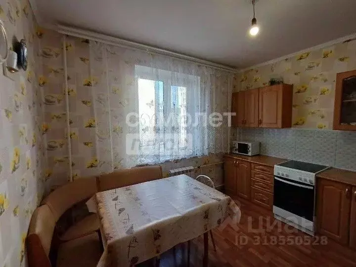 3-к кв. Курская область, Курск просп. Победы, 28а (79.0 м) - Фото 0