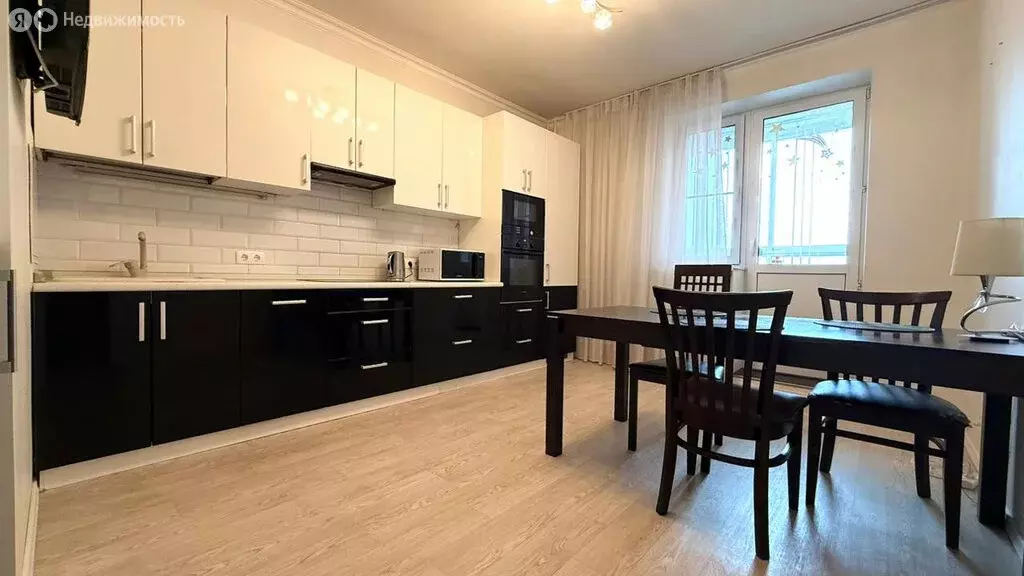 3-комнатная квартира: Химки, улица Ватутина, 4к1 (77.5 м) - Фото 0