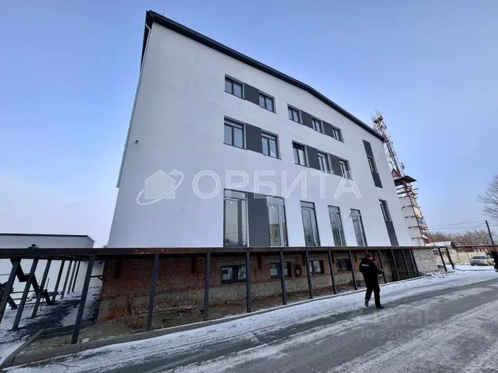 Помещение свободного назначения в Тюменская область, Тюмень Полевая ... - Фото 1