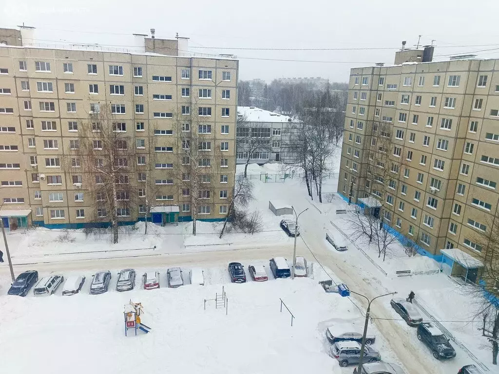 3-комнатная квартира: Чебоксары, улица 139-й Стрелковой Дивизии, 8 ... - Фото 2