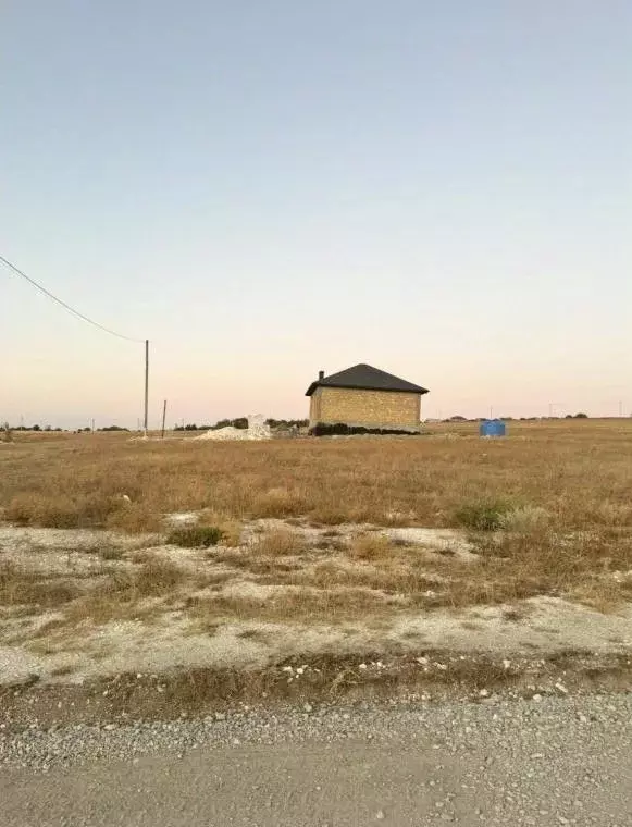 Участок в Крым, Симферопольский район, Чистенское с/пос, с. Левадки  ... - Фото 2