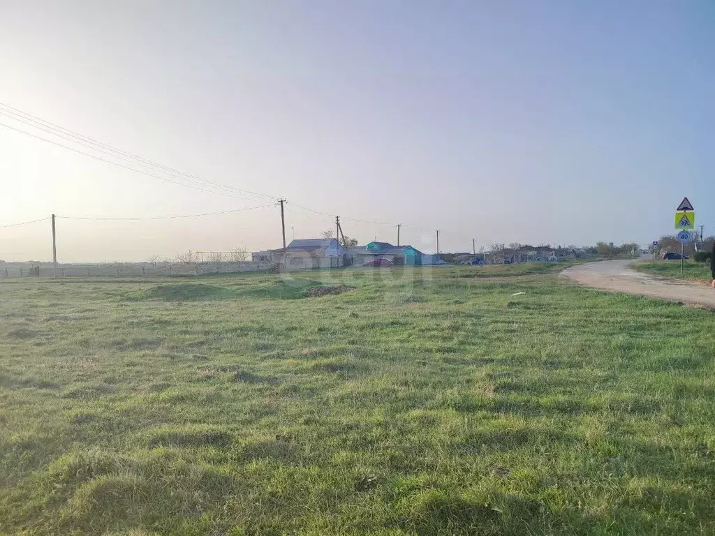 Участок в Крым, Сакский район, Суворовское с/пос, с. Великое  (130.0 ... - Фото 1