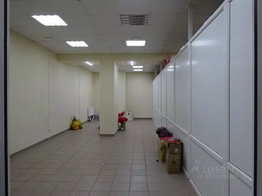 Торговая площадь в Смоленская область, Смоленск ул. Петра Алексеева, 1 ... - Фото 2