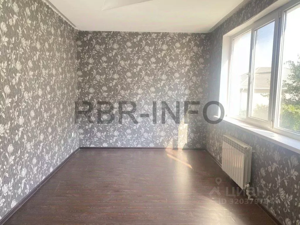 3-к кв. Ставропольский край, Ставрополь ул. Рогожникова, 58 (81.5 м) - Фото 0