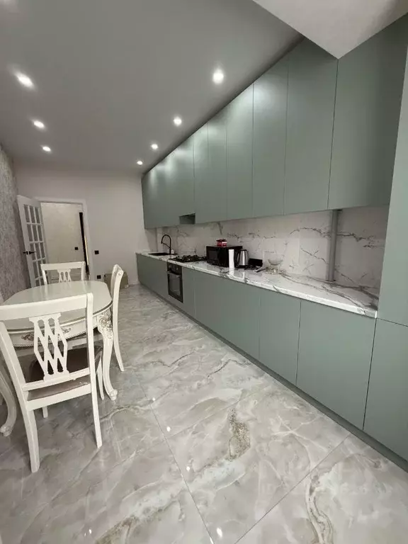 2-к кв. Северная Осетия, Владикавказ ул. Зураба Магкаева, 83к6А (70.0 ... - Фото 0