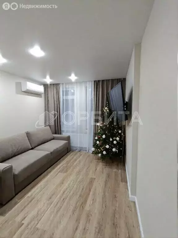 2-комнатная квартира: Тюмень, Харьковская улица, 76 (56.2 м) - Фото 1