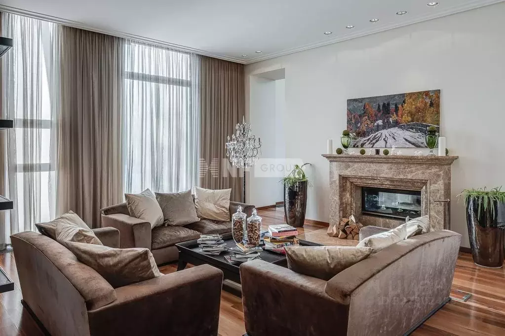 Коттедж в Московская область, Одинцовский городской округ, д. Жуковка, ... - Фото 2