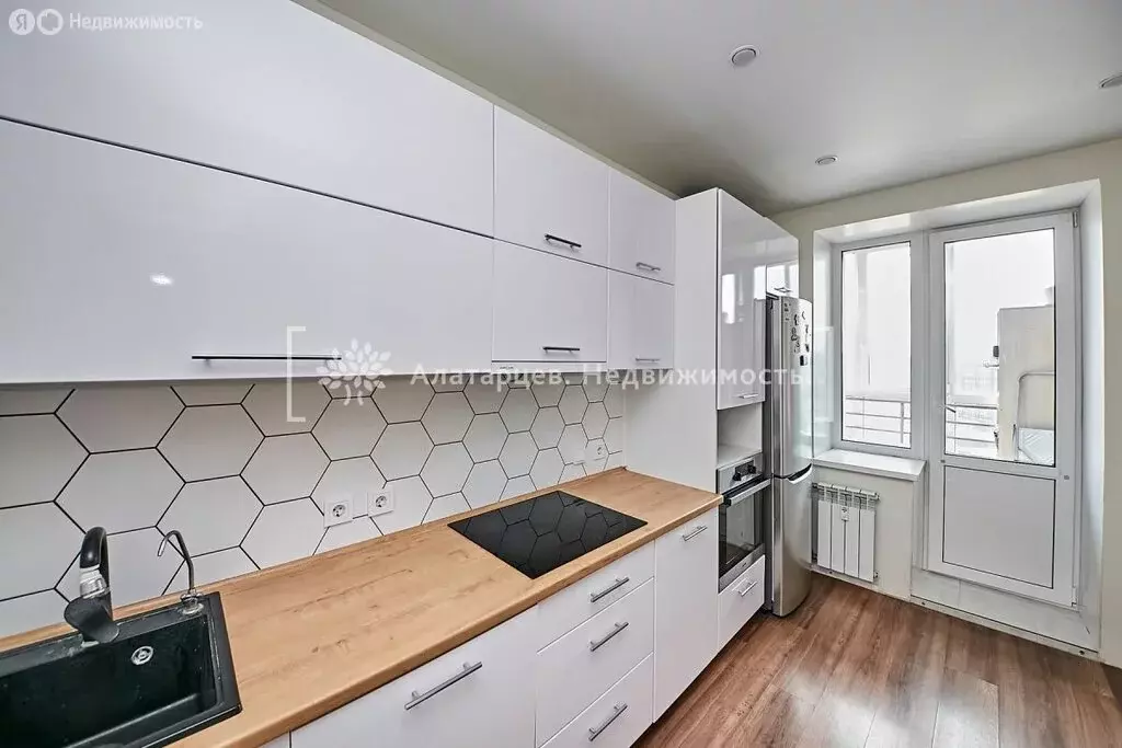 2-комнатная квартира: Кисловка, микрорайон Северный, улица Марины ... - Фото 0
