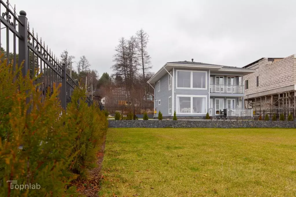 Дом в Ленинградская область, Выборгский район, Полянское с/пос, пос. ... - Фото 1