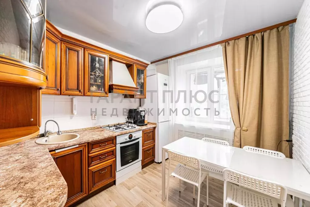 3-к кв. Липецкая область, Липецк ул. Механизаторов, 13А (58.0 м) - Фото 0