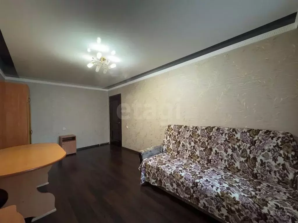2-к кв. Карачаево-Черкесия, Черкесск ул. Горького, 4 (43.8 м) - Фото 0