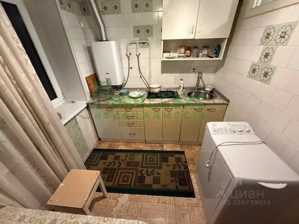 2-к кв. Брянская область, Брянск ул. Докучаева, 13 (50.0 м) - Фото 2