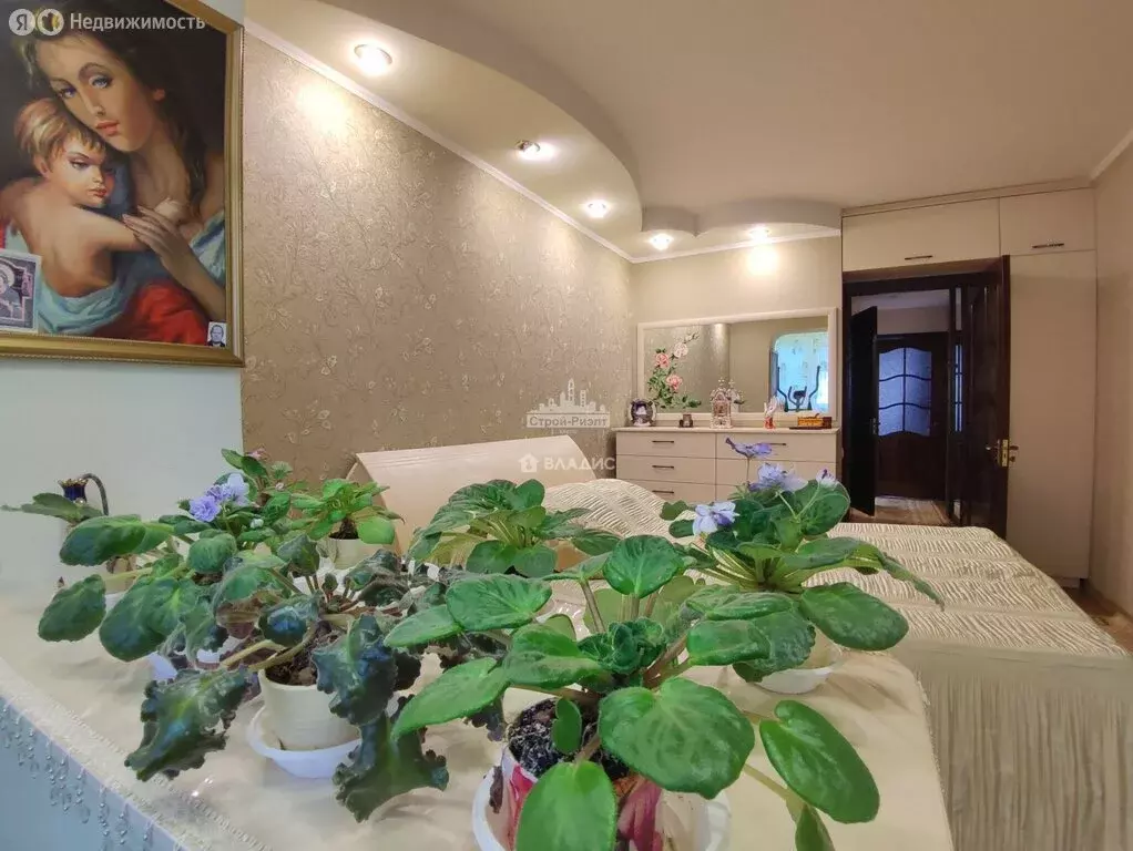 3-комнатная квартира: Керчь, улица Кирова, 111 (68 м) - Фото 1