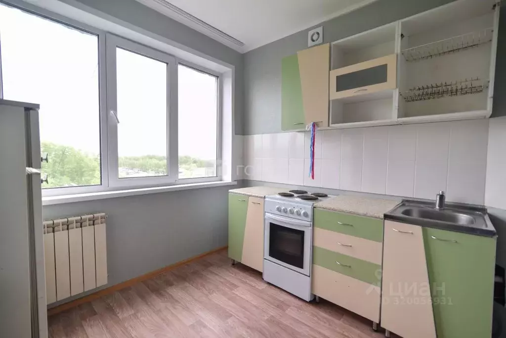 3-к кв. Алтайский край, Барнаул ул. Новосибирская, 38к2 (66.4 м) - Фото 0