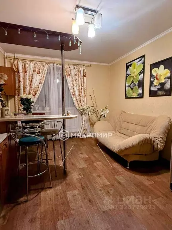 1-к кв. Орловская область, Орел Наугорское ш., 86 (52.0 м) - Фото 1