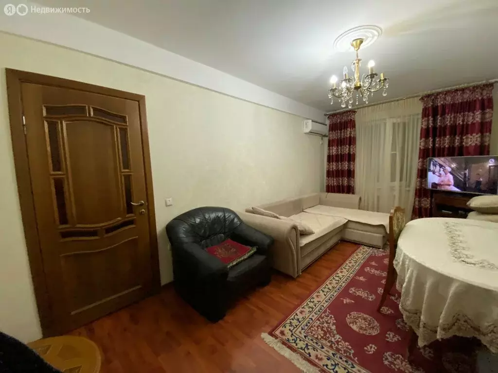 2-комнатная квартира: Махачкала, проспект Гамидова, 49к5 (66 м) - Фото 1