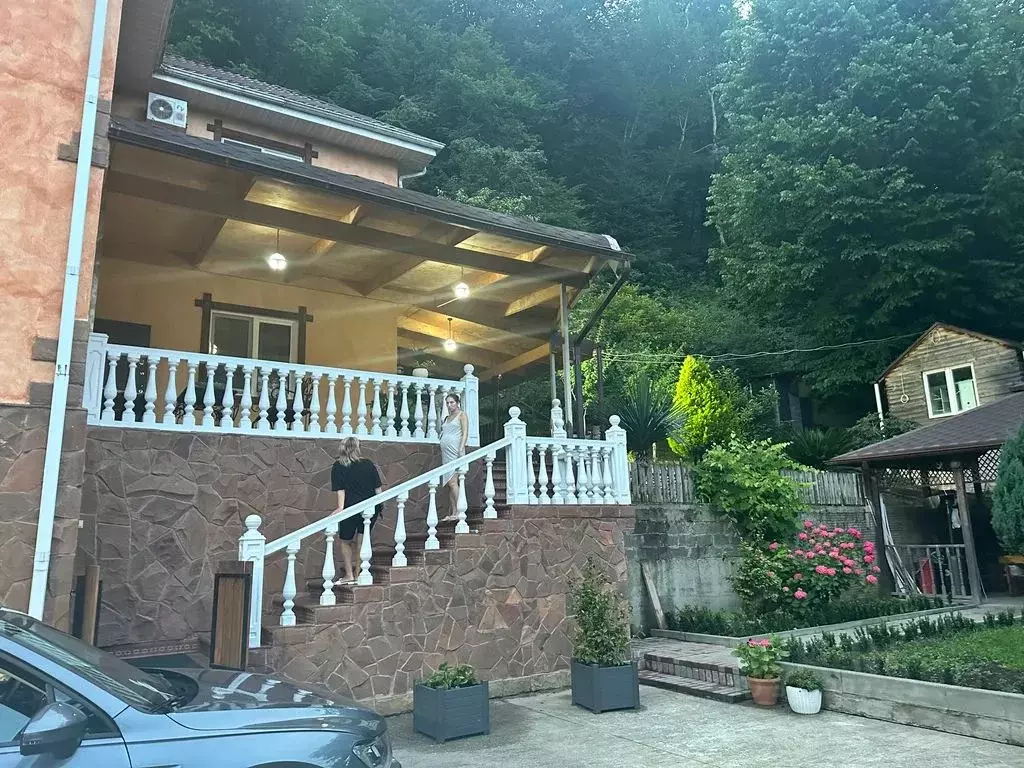 Дом в Краснодарский край, Сочи городской округ, с. Казачий Брод ул. ... - Фото 1