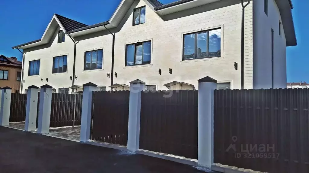 Таунхаус в Ставропольский край, Ставрополь № 11 мкр, ул. Сипягина (155 ... - Фото 1