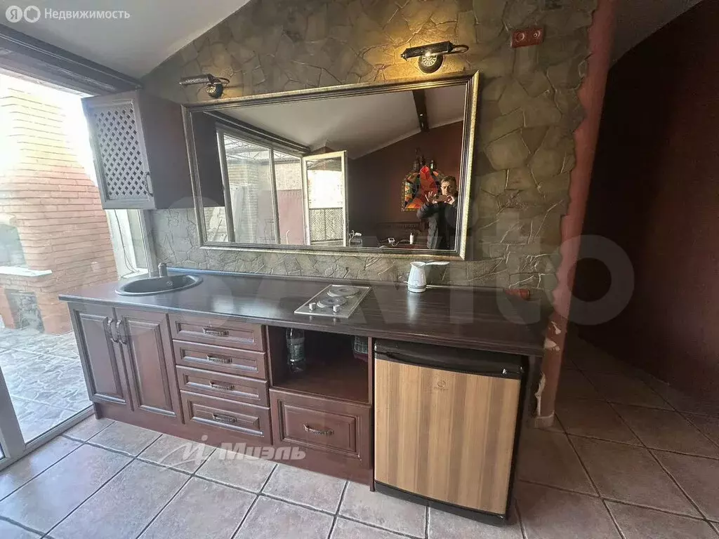 Квартира-студия: Севастополь, улица Репина, 15/1 (98 м) - Фото 1