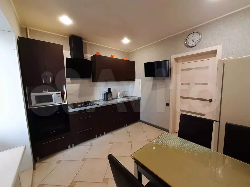 2-к. квартира, 60 м, 4/5 эт. - Фото 0