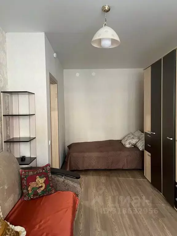 1-к кв. Татарстан, Казань ул. Рауиса Гареева, 100 (32.0 м) - Фото 0