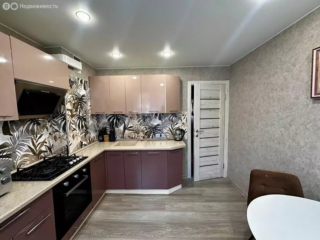 2-комнатная квартира: посёлок городского типа Некрасовский, микрорайон ... - Фото 1