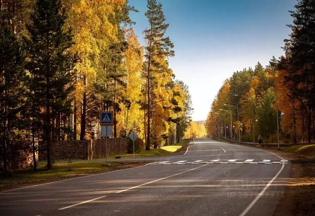 Участок в Свердловская область, Сысертский городской округ, пос. ... - Фото 1