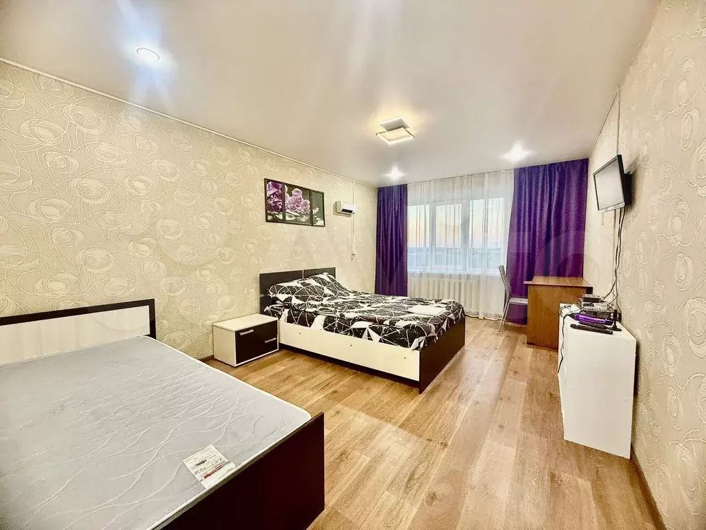 1-к. квартира, 40 м, 9/9 эт. - Фото 0