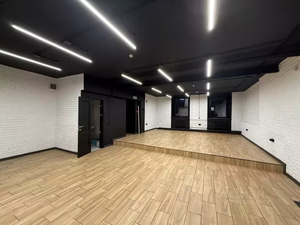 Помещение свободного назначения в Москва Малый Спасоглинищевский пер., ... - Фото 1