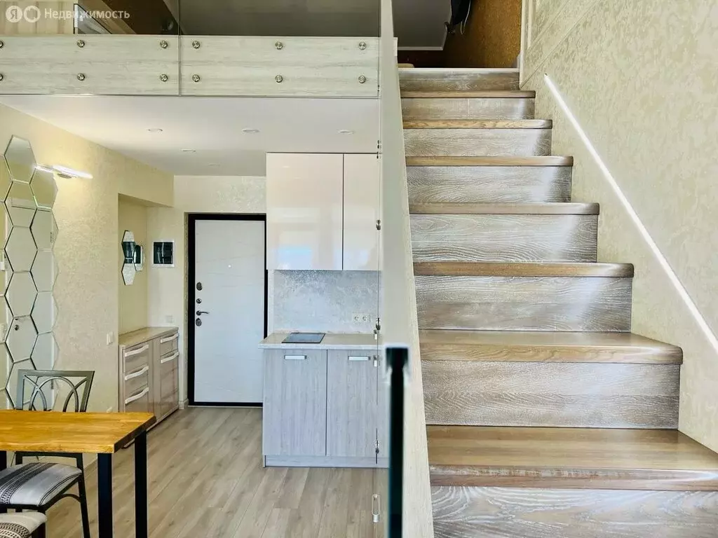 Квартира-студия: Алушта, улица 60 лет СССР, 18 (22.8 м) - Фото 1