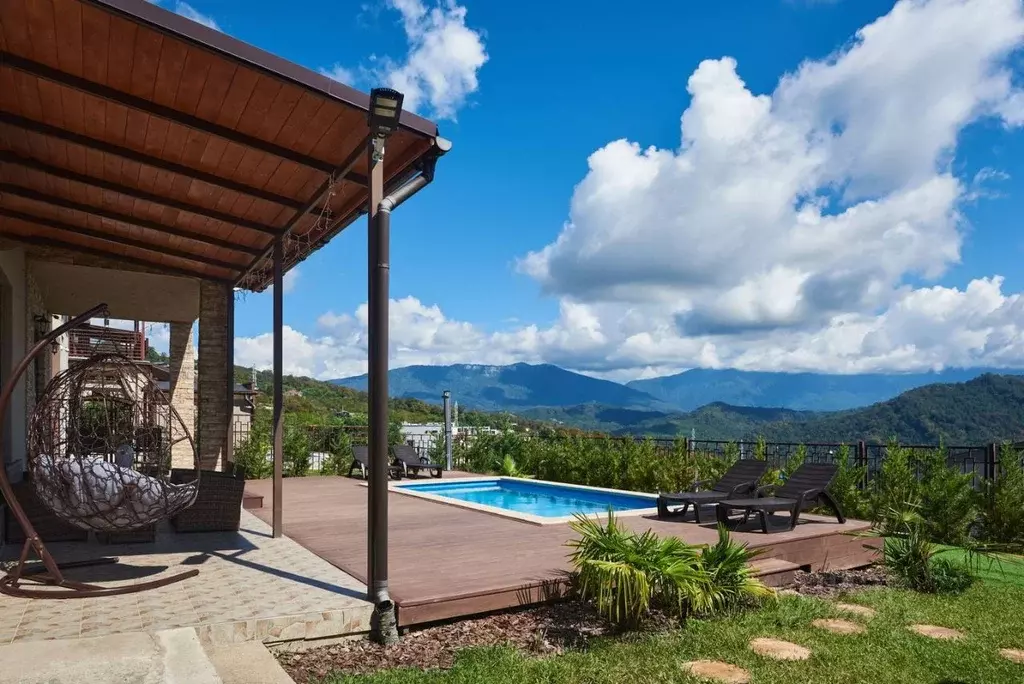 Дом в Краснодарский край, Сочи городской округ, с. Высокое  (200 м) - Фото 2