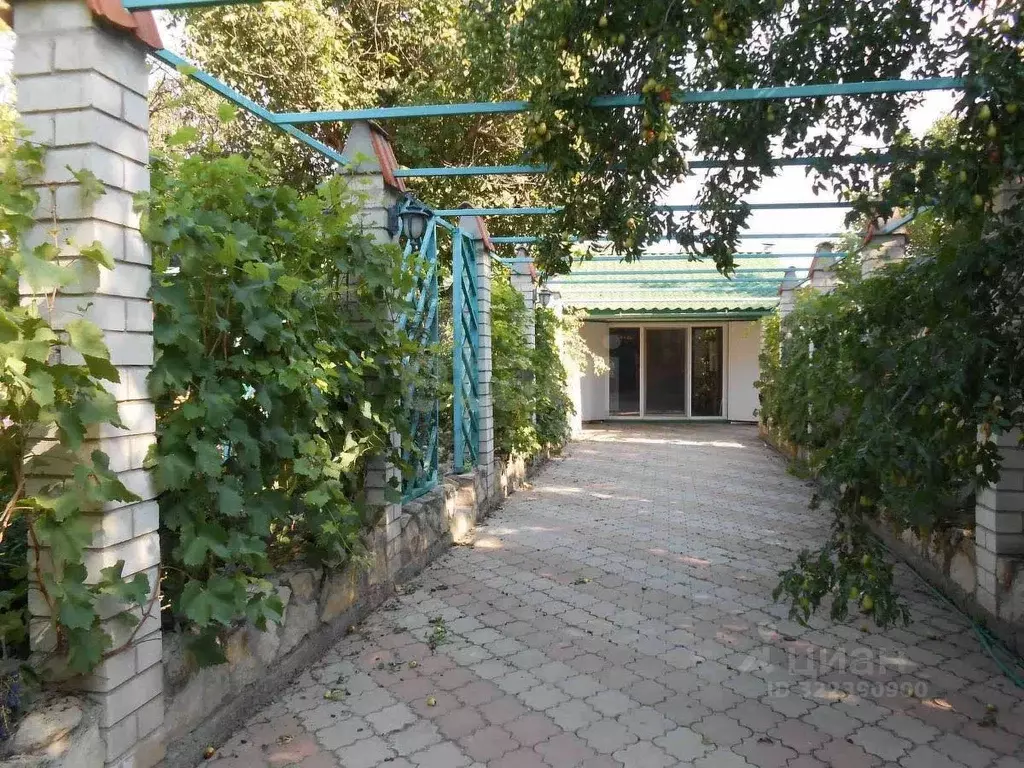 Дом в Крым, Феодосия муниципальный округ, с. Ближнее ул. 1-я ... - Фото 0
