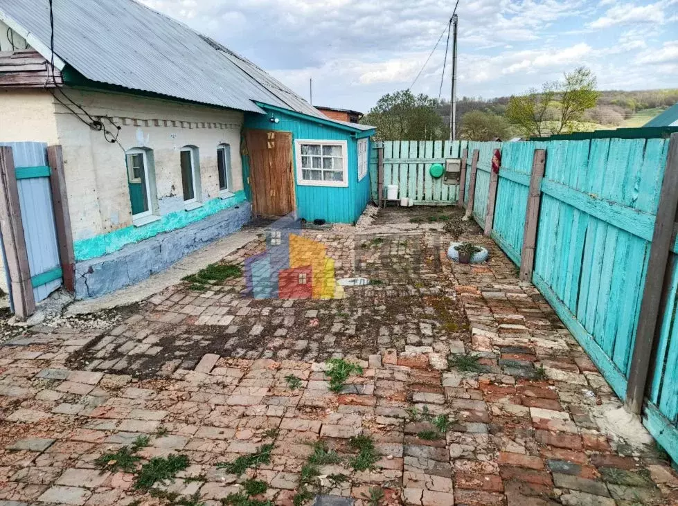 Дом в Тульская область, Щекинский район, Огаревское с/пос, д. Коровики ... - Фото 0