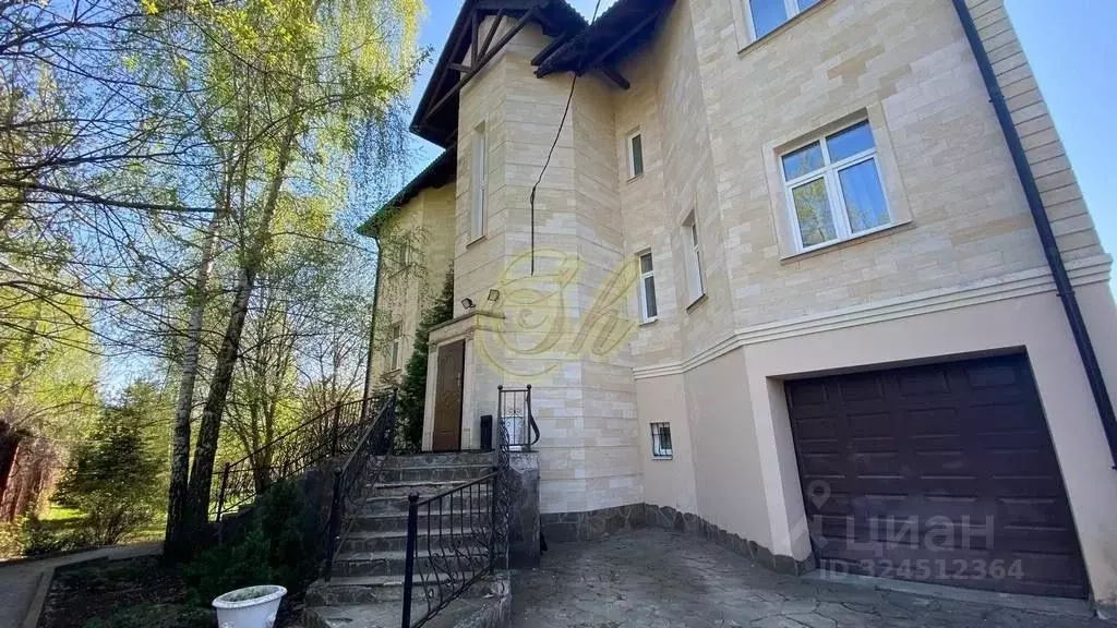 Дом в Московская область, Одинцовский городской округ, с. Жаворонки ... - Фото 1