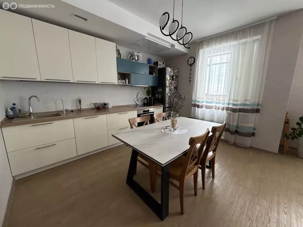 3-комнатная квартира: Екатеринбург, улица Павла Шаманова, 13 (88.8 м) - Фото 2