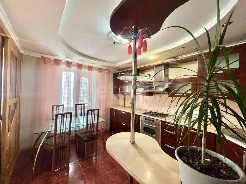 3-к кв. Белгородская область, Белгород ул. Губкина, 17б (78.4 м) - Фото 2