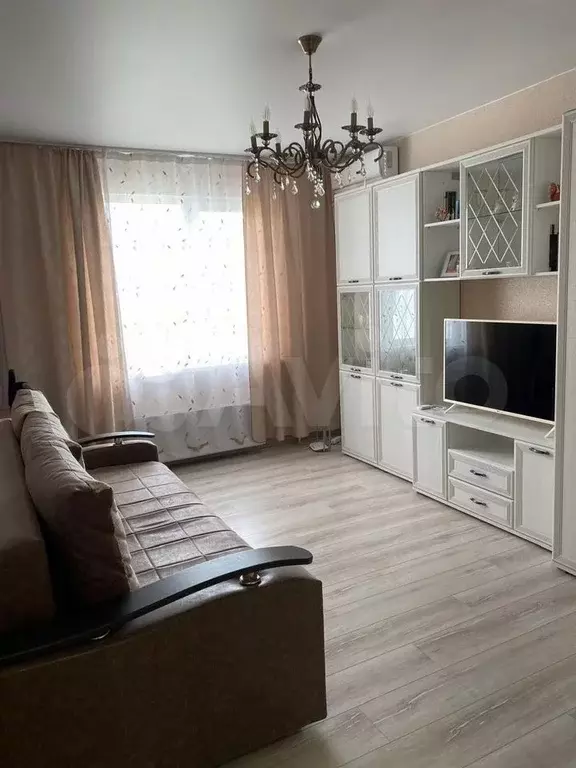 2-к. квартира, 55 м, 1/9 эт. - Фото 0