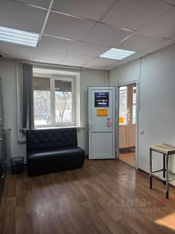 Помещение свободного назначения в Ростовская область, Новочеркасск ул. ... - Фото 2